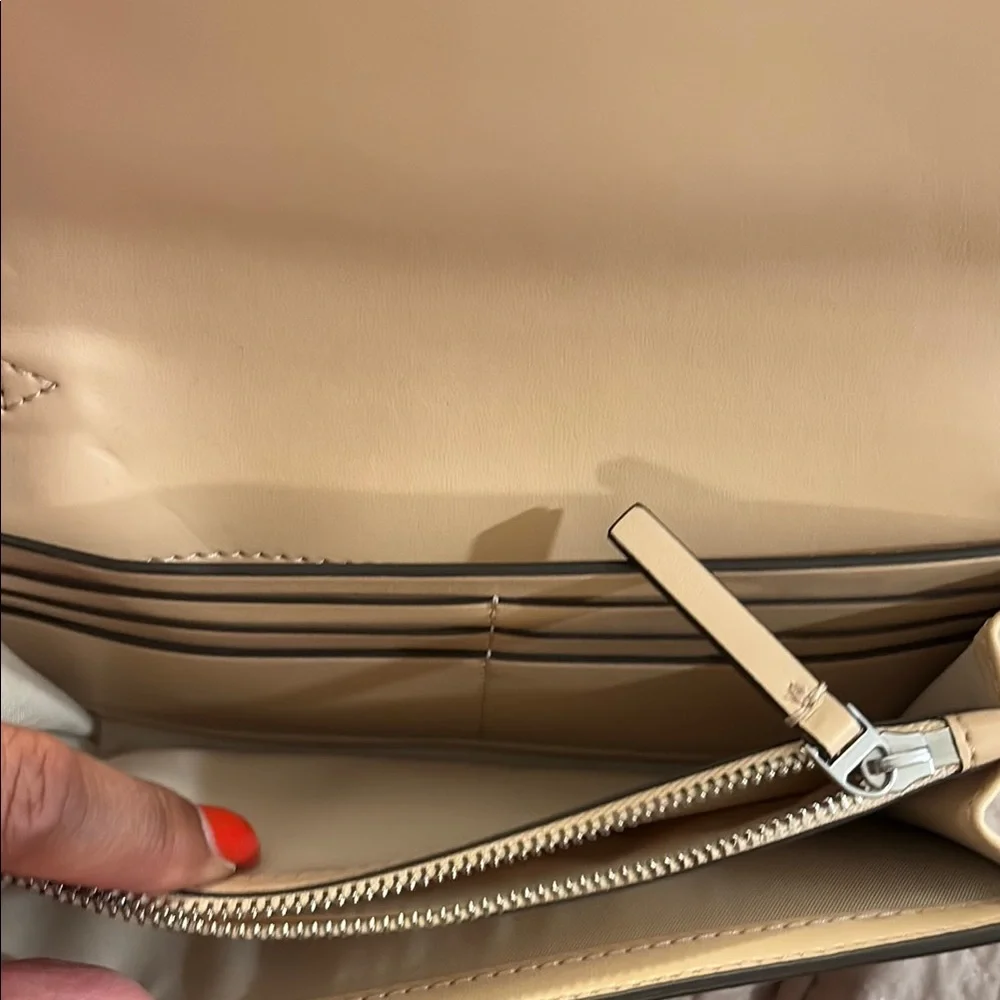 NWT Tory Burch Britten Stud Tan Clutch/wristlet/wallet - Picture 6 of 9